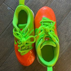 Girls nike softball cleats